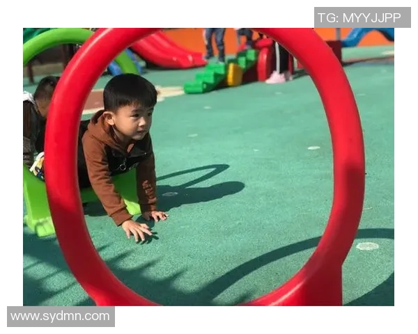 贺思蕊的父亲曾是足球明星传承运动精神与家庭温暖